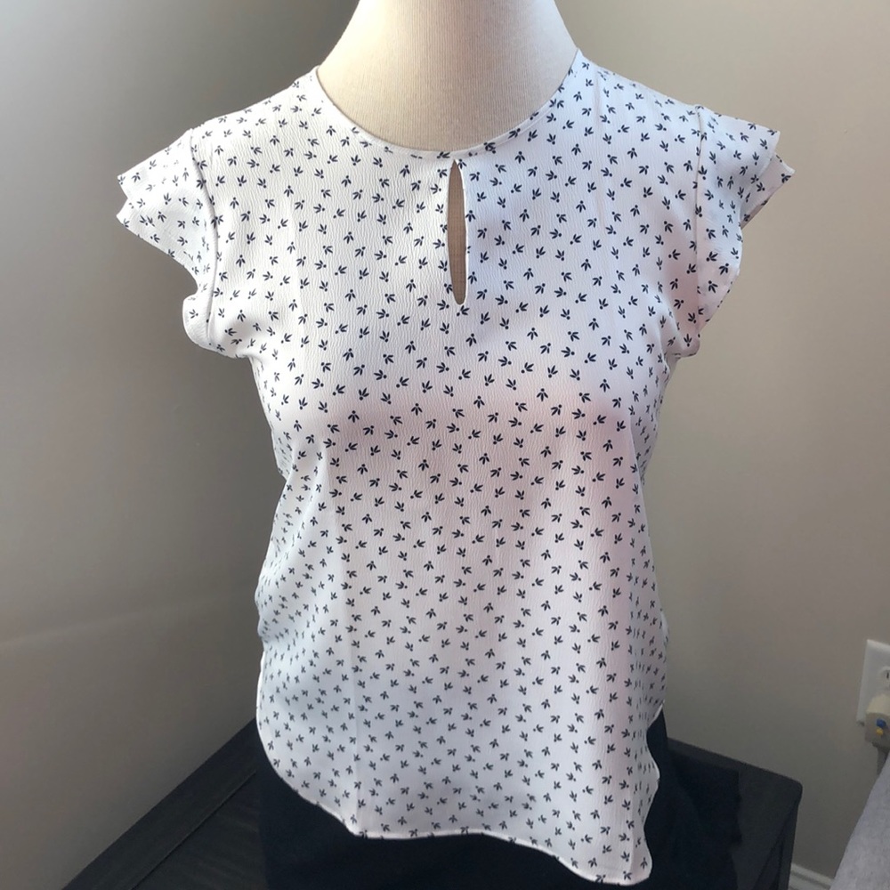 keyhole top